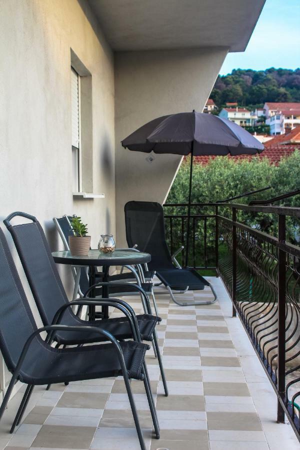 Apartman Karlo Antonio Trogir Exterior foto